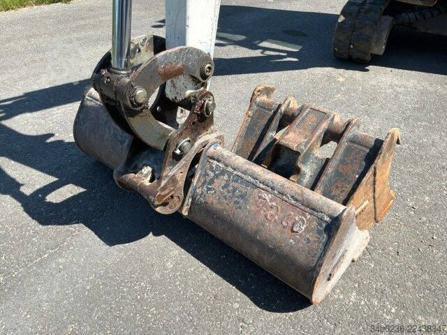 Mini-escavadora Bobcat E20Z