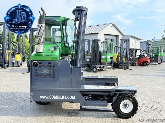Carretilla retráctil de 4 vías Combilift C5000XL DIESEL TRIPLEX 5550 FREE-LIFT