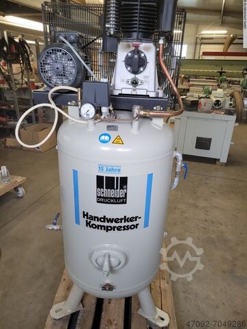 Compressor and compressed air treatment 