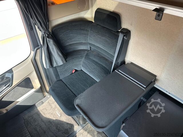 Unit traktor standar MERCEDES-BENZ Actros 1851 GigaSpace 4x2 BL / MIRROR /RETARDER/