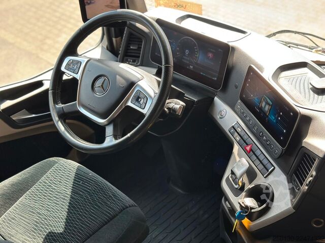 Unit traktor standar MERCEDES-BENZ Actros 1851 GigaSpace 4x2 BL / MIRROR /RETARDER/