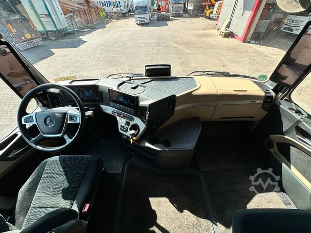 Unit traktor standar MERCEDES-BENZ Actros 1851 GigaSpace 4x2 BL / MIRROR /RETARDER/
