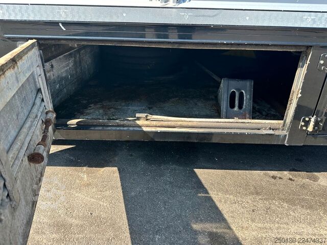 Trailer angkut kuda Finkl FINKL VTA24 3.Stock KombiLiner Liftachse Hubdach