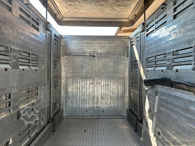 Trailer angkut kuda Finkl FINKL VTA24 3.Stock KombiLiner Liftachse Hubdach