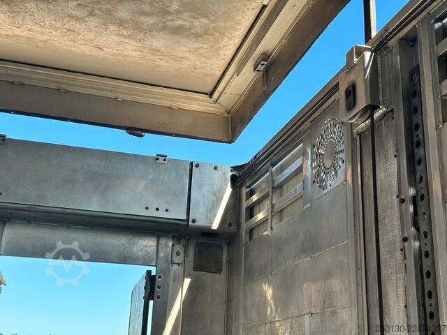 Trailer angkut kuda Finkl FINKL VTA24 3.Stock KombiLiner Liftachse Hubdach
