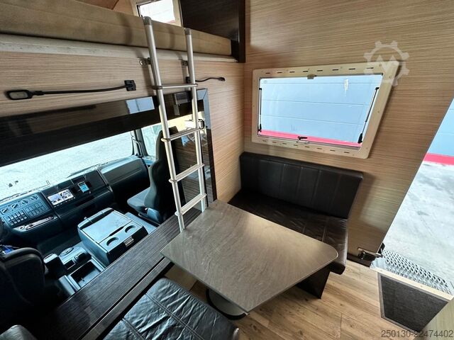 Transportor de animale MAN TGL 8.180 4x2 BL EEV ANEMONE für 3  Sportpferde