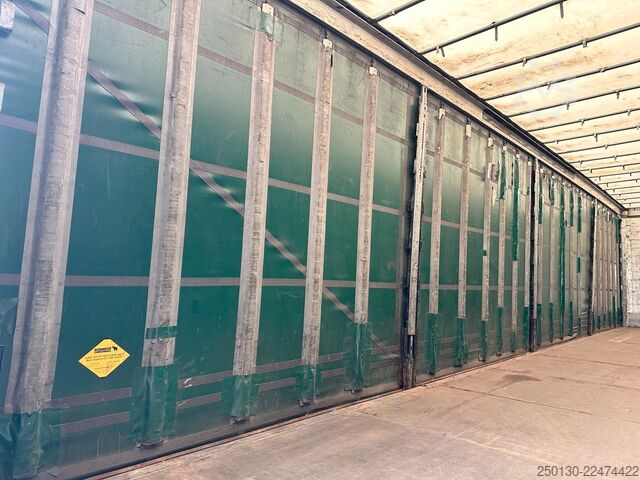 Semiremorcă deschisă cu prelată SCHMITZ CARGOBULL SCB*S3T MegaTrailer Curtainsider Edscha