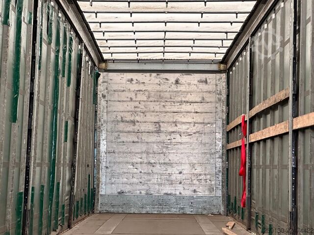 Semiremorcă deschisă cu prelată SCHMITZ CARGOBULL SCB*S3T MegaTrailer Curtainsider Edscha