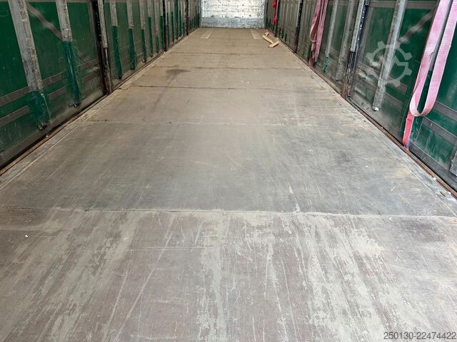 Semiremorcă deschisă cu prelată SCHMITZ CARGOBULL SCB*S3T MegaTrailer Curtainsider Edscha