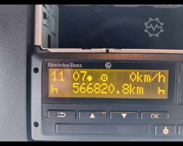 Bodi tukar dengan struktur kotak MERCEDES-BENZ Actros 5 distribuzione 25 6x2 - Actros 5 distribuzione 2545 L 6x2