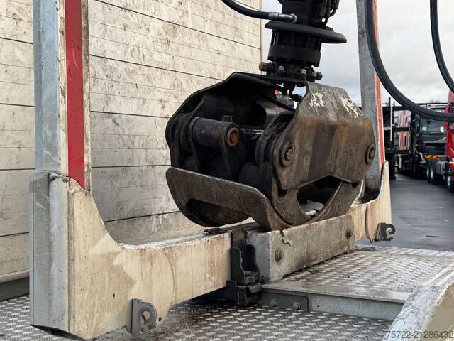 Timber transporter Scania R580 6x4 Kurzholz LKW mit Epsilon M12Z 83