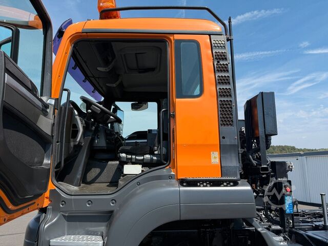 Outro MAN TGS 26.400 6x6 Winterdienst Dautel- Wechselsyste