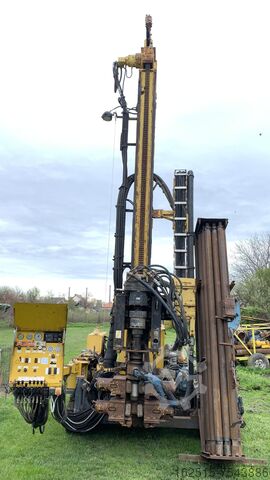 drilling rigs 