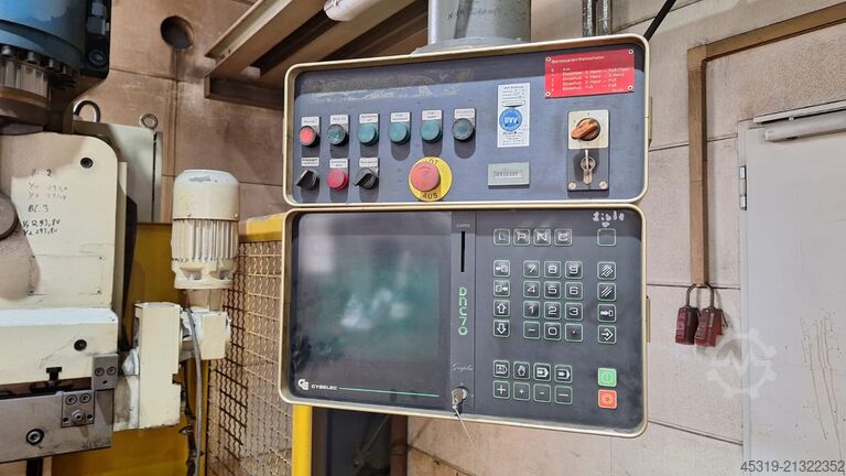 Prasa krawędziowa Lotze 327 x 1500KN