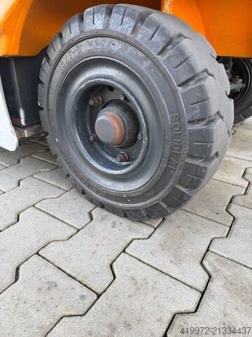 Elektrisk 4 -hjulig gaffeltruck Still RX60-25