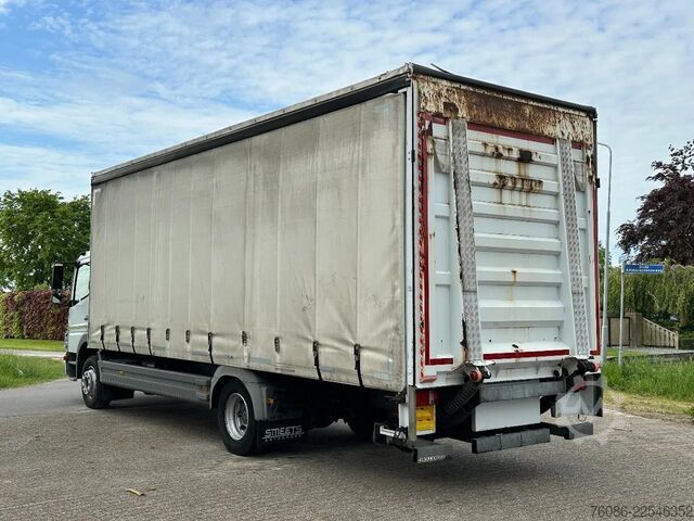Kofer Mercedes-Benz Atego 1218 bakwagen met laadklep 2000kg!