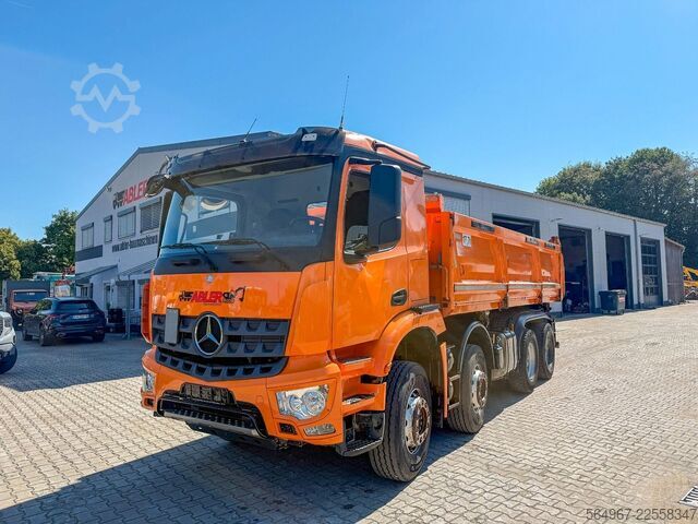 Tresidig tippbil MERCEDES-BENZ Arocs 3243 3.S.K Motorschaden