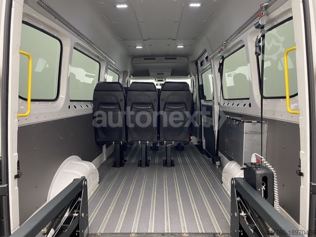 Minibús VOLKSWAGEN Crafter 35 MAXI *ROLLSTUHL-LIFT* 9-SITZE (0138)