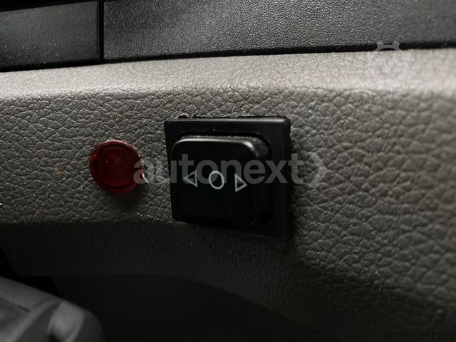 Minibús VOLKSWAGEN Crafter 35 MAXI *ROLLSTUHL-LIFT* 9-SITZE (0138)
