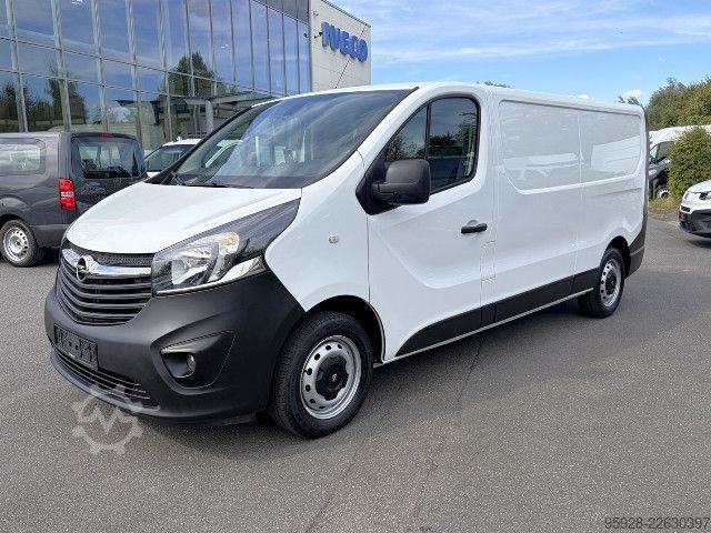 Furgoneta Opel Vivaro B 1.6 CDTI Biturbo, L2H1, Sortimo-Regale
