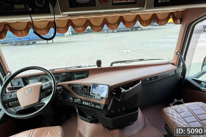 SZM มาตรฐาน Volvo FH 460 Globetrotter XL, Euro 6, / Like new! / S...