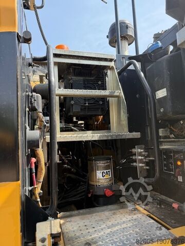 Bager na kotačima Caterpillar M314F
