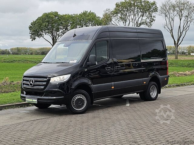 Break à toit surélevé MERCEDES-BENZ SPRINTER 519 L2H2 V6 Mbux10