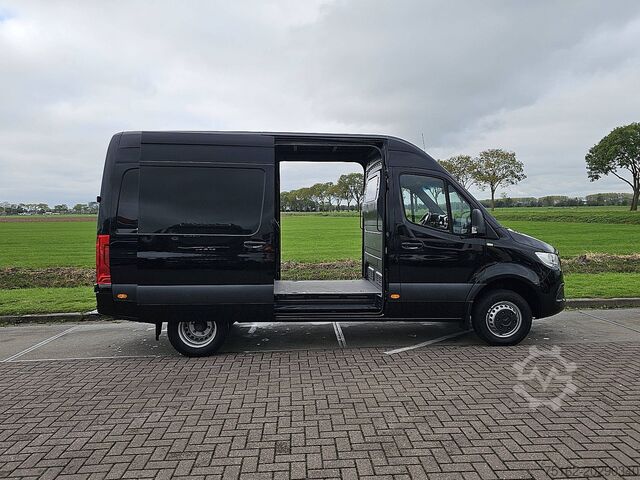 Break à toit surélevé MERCEDES-BENZ SPRINTER 519 L2H2 V6 Mbux10