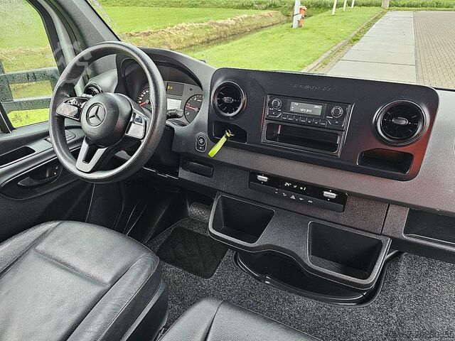 Koffert MERCEDES-BENZ SPRINTER 314 Bakwagen Laadklep!