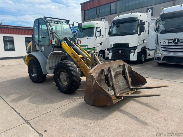 لودر چرخ‌دار KRAMER KRAMER ALLRAD 950 * DEUTZ MOTOR * LADEGABEL *