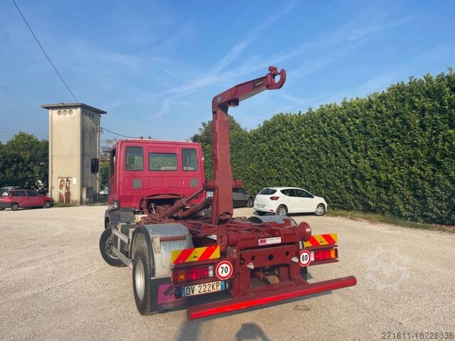 Камион с кука за контейнери FIAT IVECO EUROCARGO 150E23