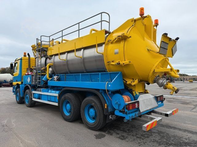 Lori tangki vakum MERCEDES-BENZ Actros 4140 8x4 KOKS MEGAVAC 8000 ADR Dry Vac