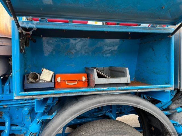 Lori tangki vakum MERCEDES-BENZ Actros 4140 8x4 KOKS MEGAVAC 8000 ADR Dry Vac