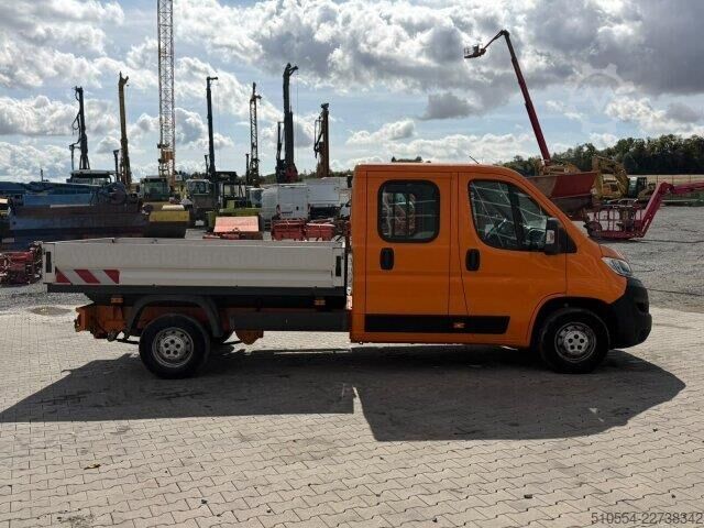 Flatbed Citroën Pritsche DoKa / 7 Sitze / 2021