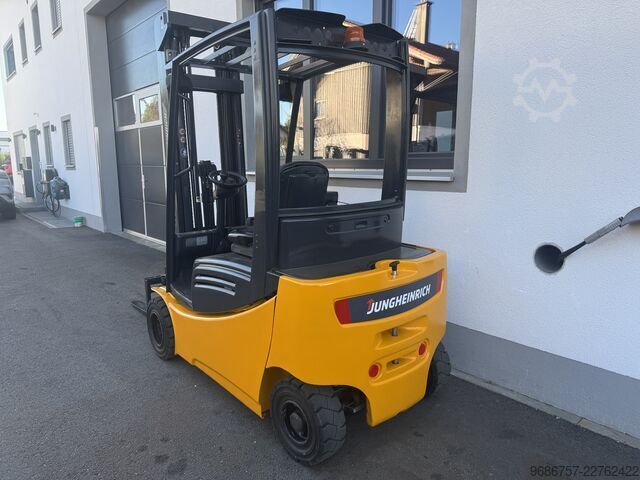 Heftruck Jungheinrich EFG320