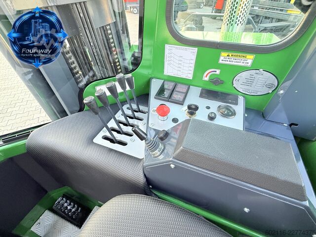 رافعة شوكية رباعية الاتجاهات Combilift C4500 DIESEL TRIPLEX 6000 POSITIONER