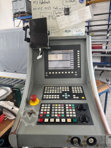 Pusat pemesinan menegak DECKEL MAHO DMC 63 V