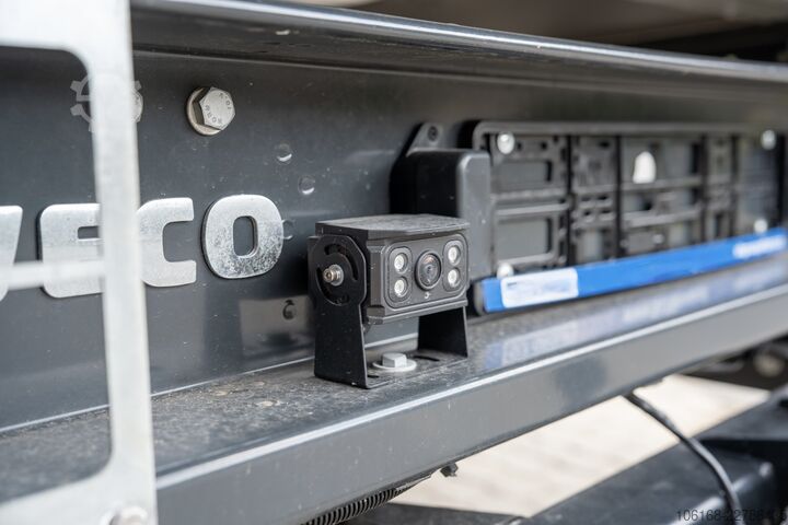 Kuorma-autoasenteinen nosturiauto Iveco Daily 70C18 Kran Hyva Pritsche 5 m