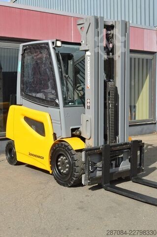 Empilhador Jungheinrich EFG 540ks