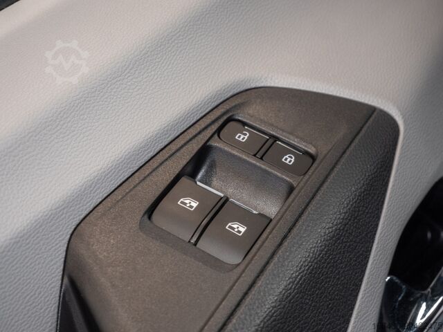 Kastenwagen hoch Maxus eDELIVER 9 KA L3H2 88 kW/h Neues Modell Klima