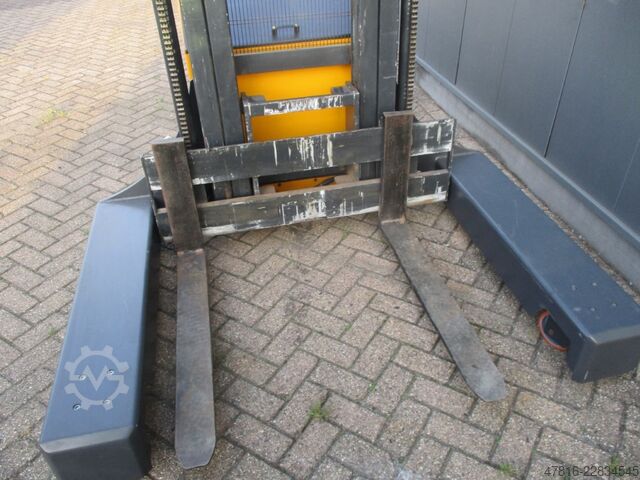 Firevejs gaffeltruck FAC 4V-XT3020