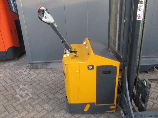 Firevejs gaffeltruck FAC 4V-XT3020