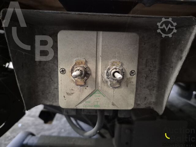 נגרר פלטפורמה Volvo FM380