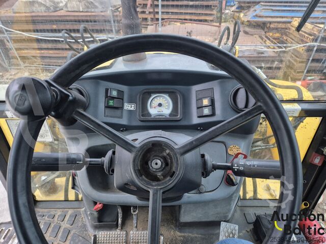 שילוב מחפר/מעמיס New Holland B 115 C