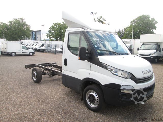 Chasis de furgoneta IVECO 35 S14 *Fahrgestell*Euro6*Klima*