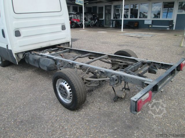 Chasis de furgoneta IVECO 35 S14 *Fahrgestell*Euro6*Klima*