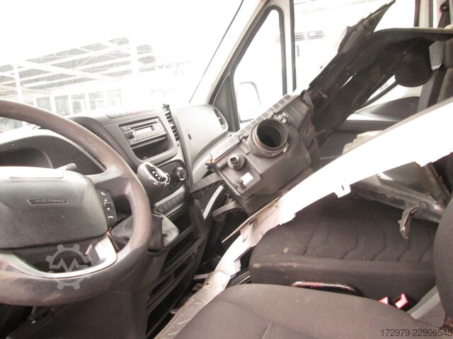 Pakettiauton alusta IVECO 35 C13*Fahrgestell*