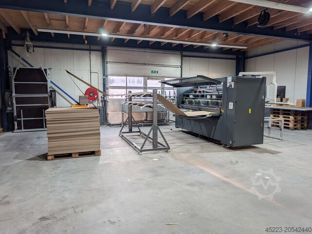 CNC cardboard cutting machine Edda Optibox 11