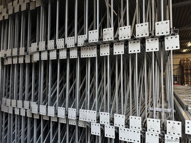 رف البالتات Torry Palletstelling S:820x110cm L:270cm circa 130mtr