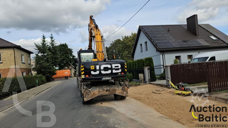 Riteņu ekskavators JCB JS 160 W